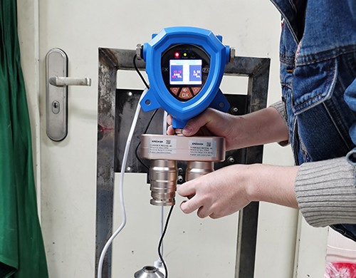 泵吸式二合一雙探頭氯化亞砜監測儀