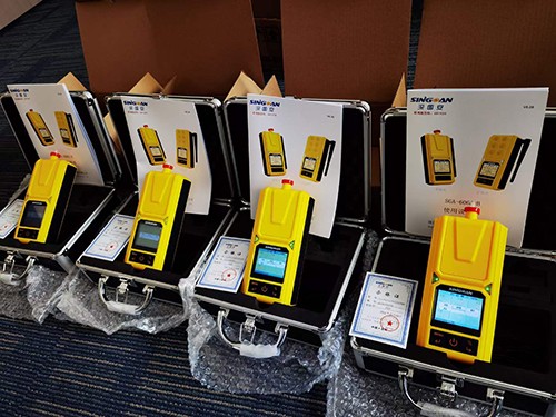 便攜式多合一氣體檢測儀